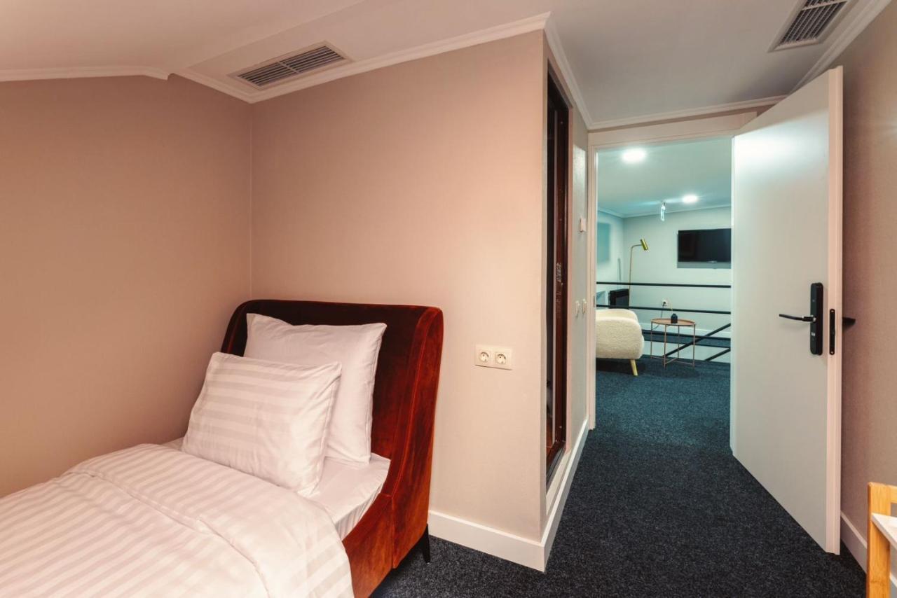 Salve Hotel Tbiliszi Kültér fotó